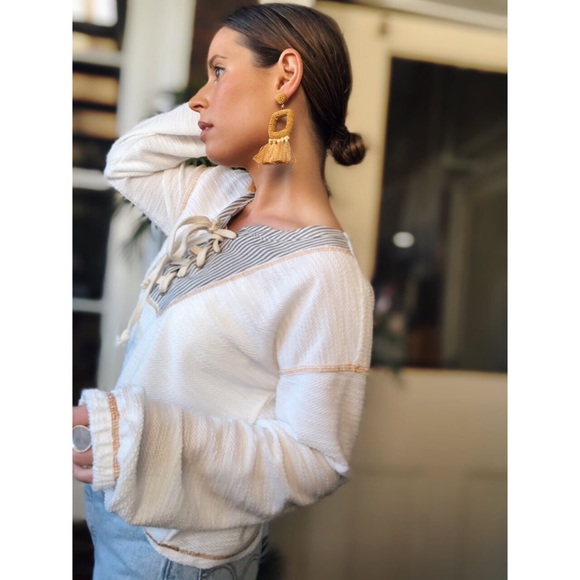 EVIN Stripe Contrast Textured Knit Top - White - Picture 3 of 8